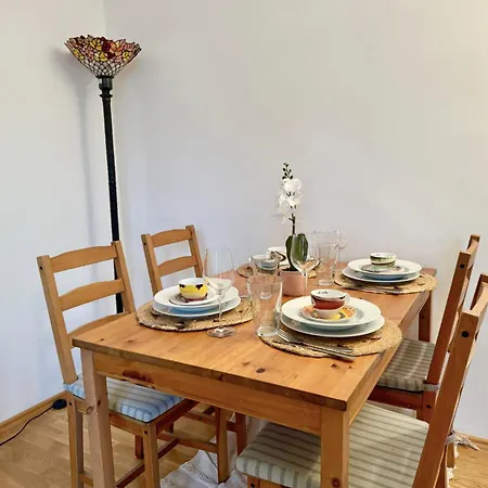 Happy Near Airport With Free Parking * Schwechat